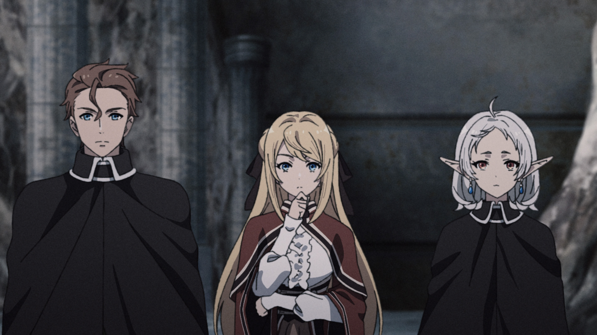 Três personagens encapuzados em cena de interior na prévia do Episódio 5 da 3ª temporada de Mushoku Tensei